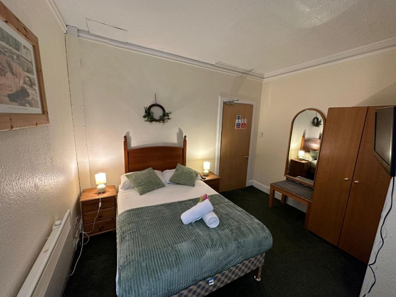 Mackay'S Spa Lodge Hotel Strathpeffer Ngoại thất bức ảnh